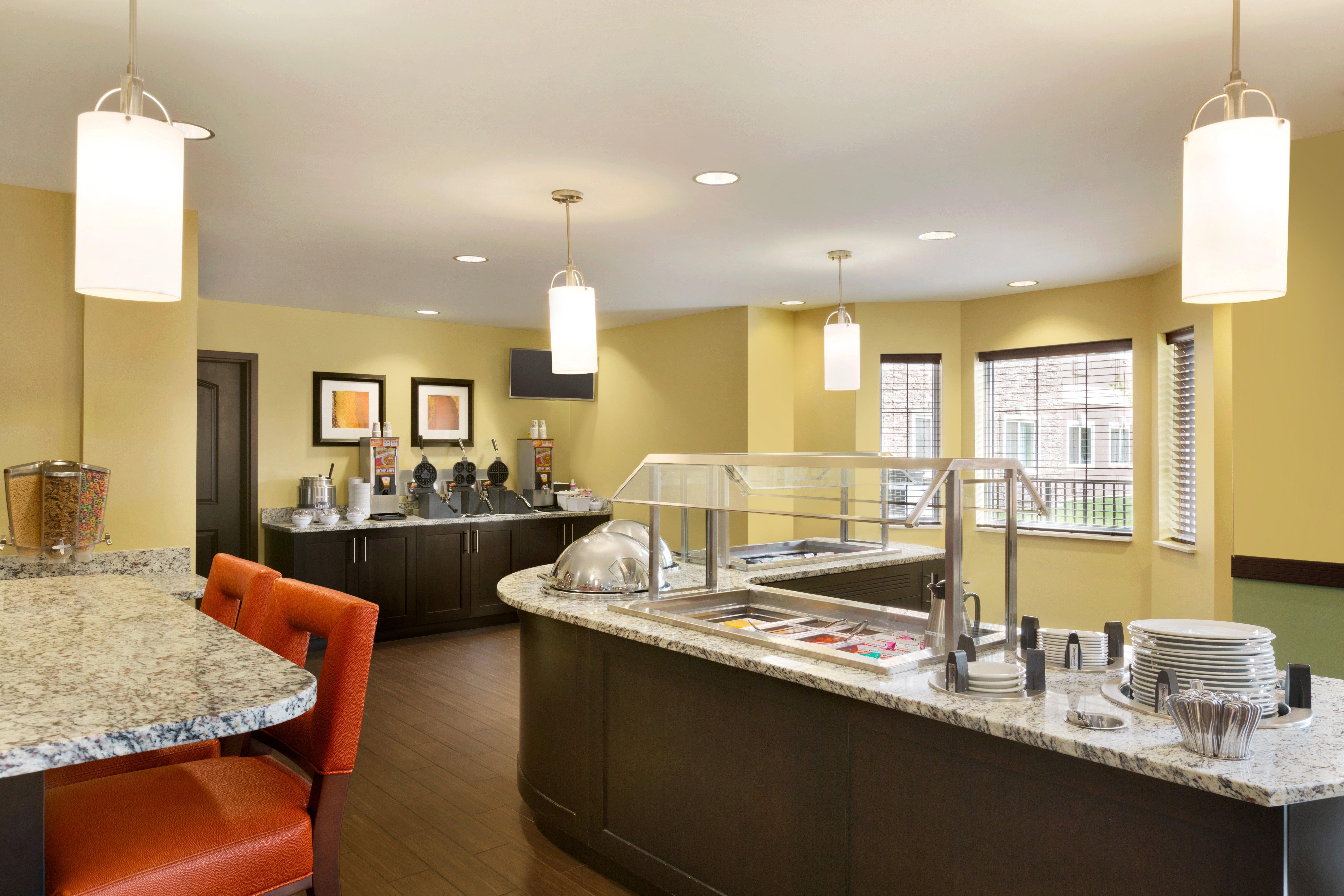 Staybridge Suites West Edmonton By Ihg Esterno foto