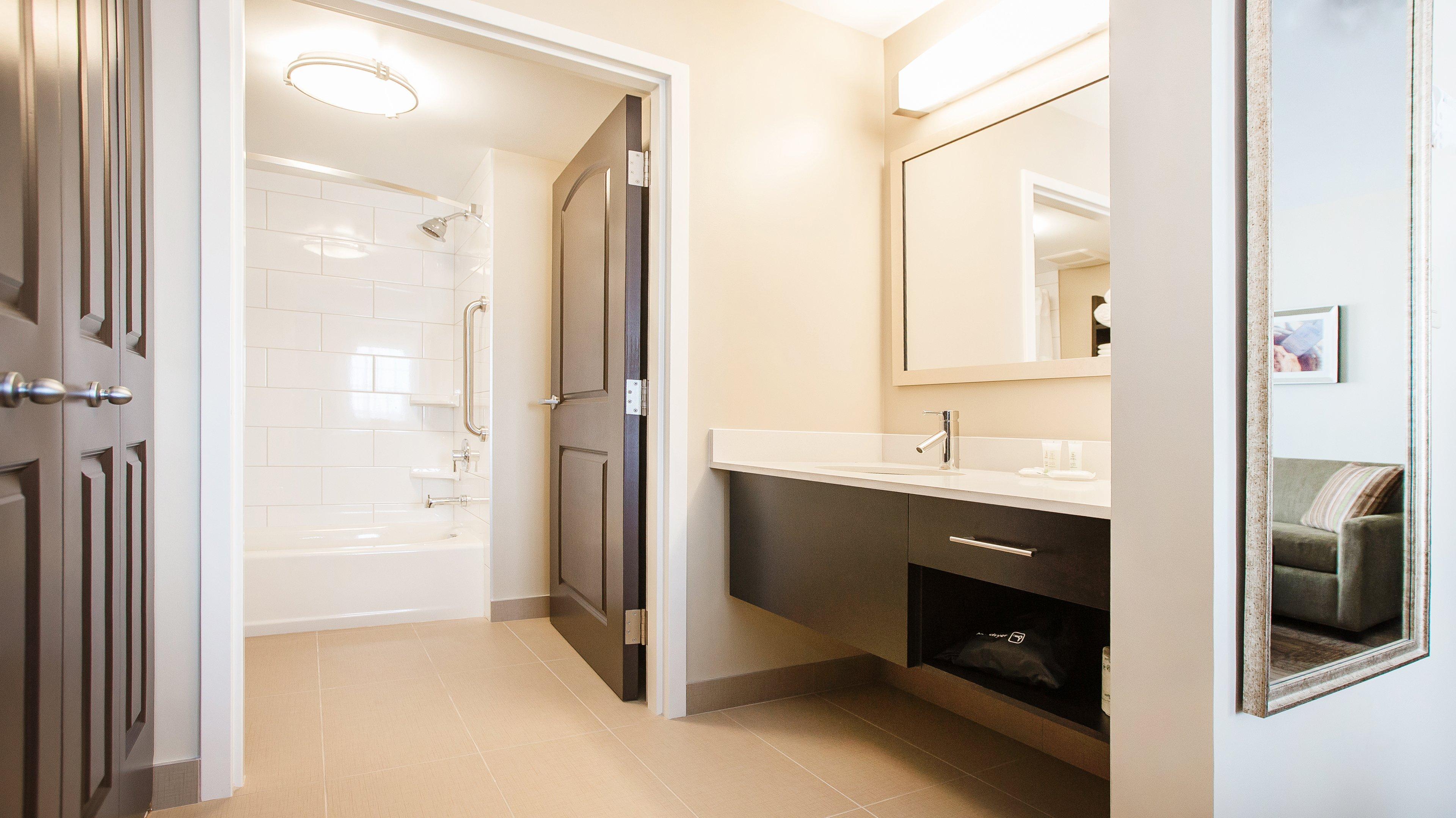 Staybridge Suites West Edmonton By Ihg Esterno foto