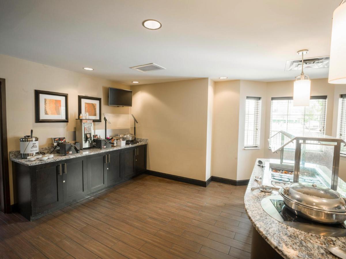 Staybridge Suites West Edmonton By Ihg Esterno foto