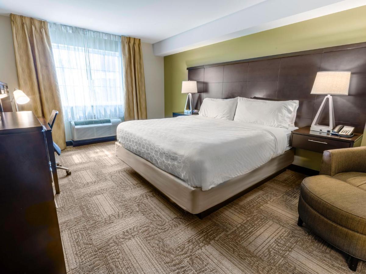 Staybridge Suites West Edmonton By Ihg Esterno foto