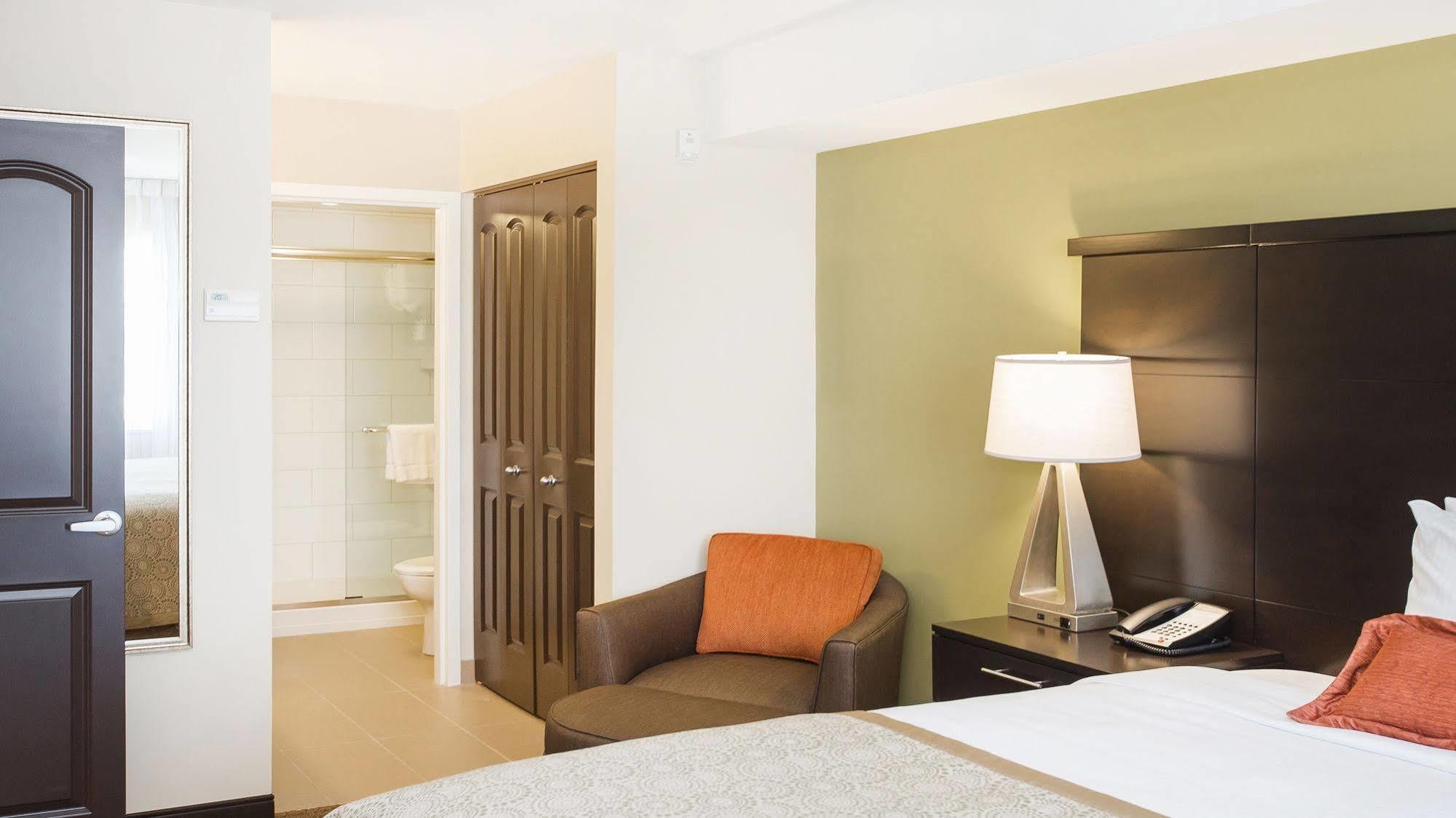 Staybridge Suites West Edmonton By Ihg Esterno foto